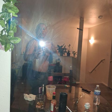 Carlosmonroy is Single in Mountlake Terrace, Washington, 3