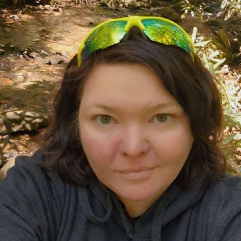 Lakegrl85