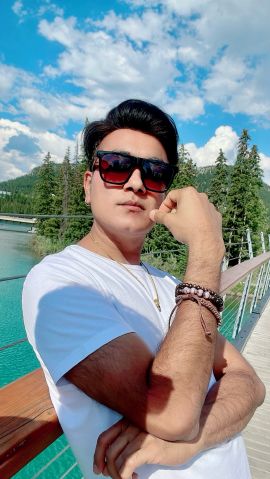 Ethan1260 is Single in Toronto, Ontario, 3