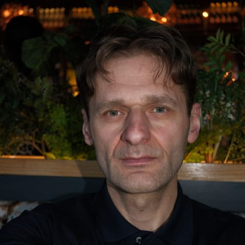 Adam749 is Single in London, England, 3