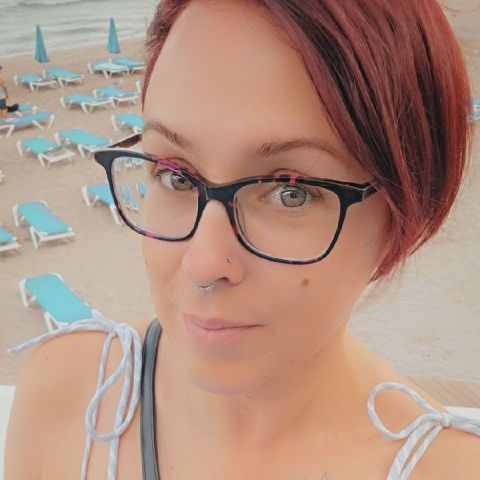 FaithAndGrace90 is Single in Maidstone, England, 6