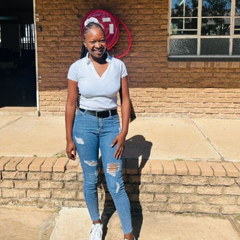 Phemelo17