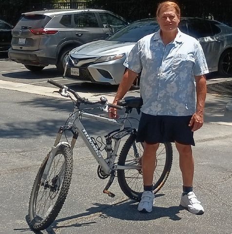 Blrwj is Single in Los Angeles, California, 6