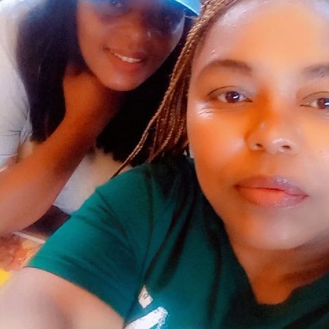 Lorna3692