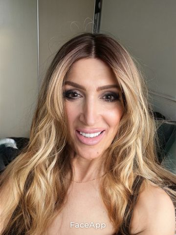 Hellena63