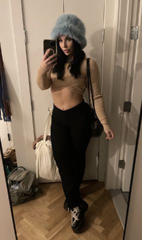 clara218