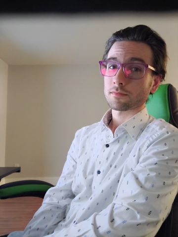 BrendanLarlee is Single in Thompson, Manitoba, 2