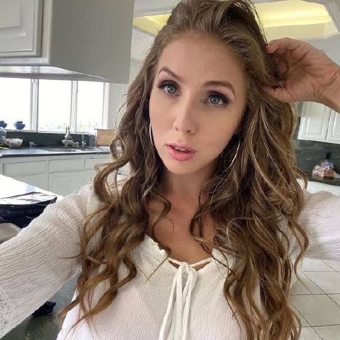 NicoleJ018
