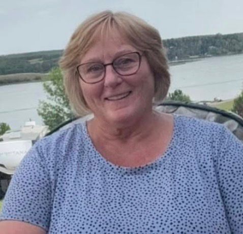 Gabby80 is Single in SIOUX FALLS, South Dakota, 2