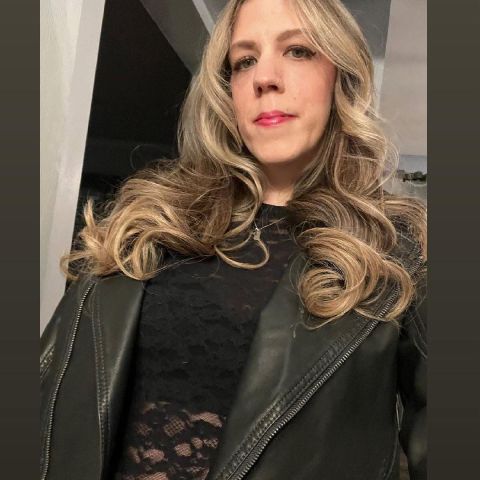 ebpit533 is Single in MUNCIE, Indiana, 4
