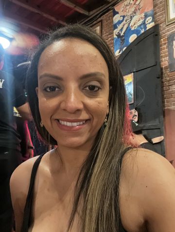 Brzlidiane is Single in key West, Florida, 2