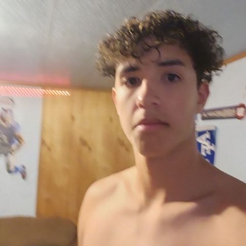 Bryson18 is Single in Kemmerer, Wyoming, 2