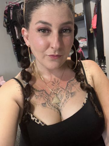 sarahvix570