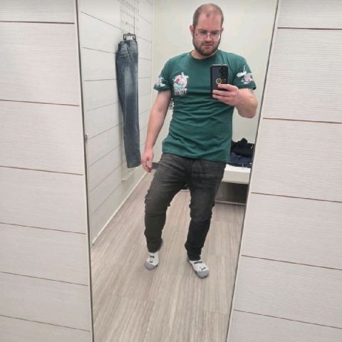 Snukums89 is Single in Bristol, Indiana, 4