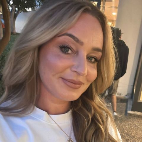 Tinarose83