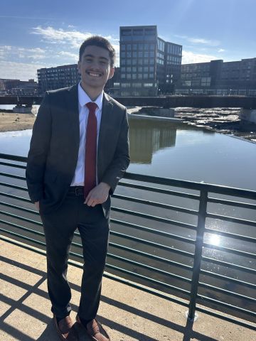 Josiah_Trevi is Single in Rapid City, South Dakota, 5