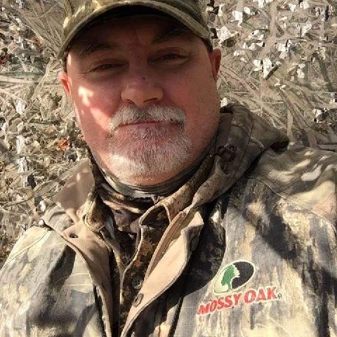 LoyalLovingGuy is Single in Hanover, Wisconsin, 4