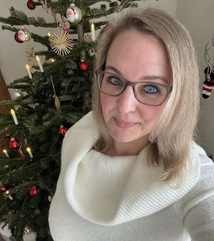Yvonne2732