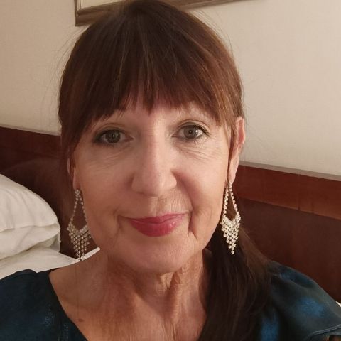 Suzie62B