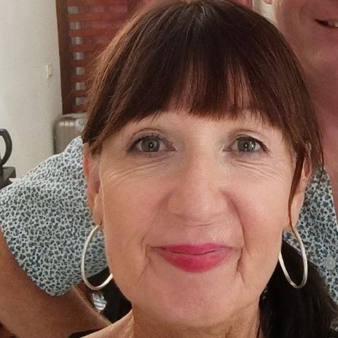 Suzie62B is Single in Crowborough, England, 3