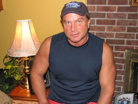 ElLoboFuerte is Single in Jaramillo, Chiriqui, 4