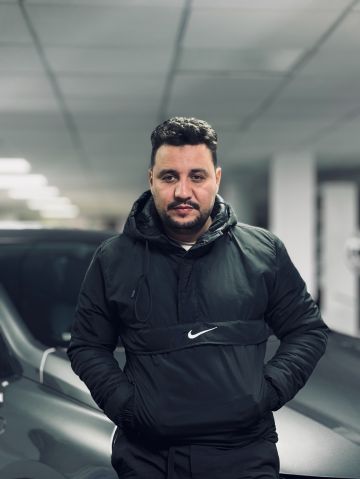 onielhicham