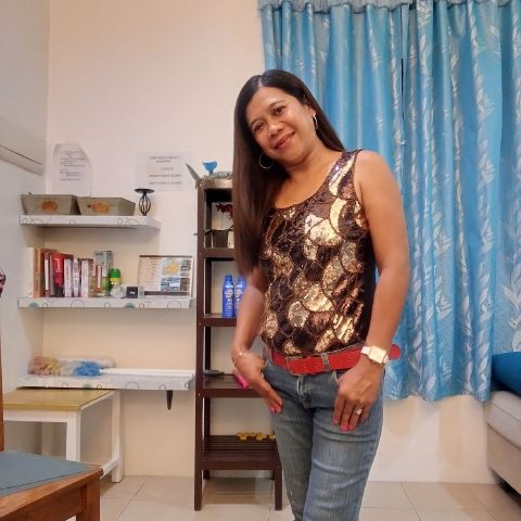 Lucille42 is Single in Tagbilaran, Bohol, 3