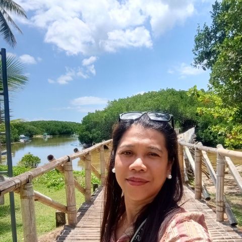 Lucille42 is Single in Tagbilaran, Bohol, 6