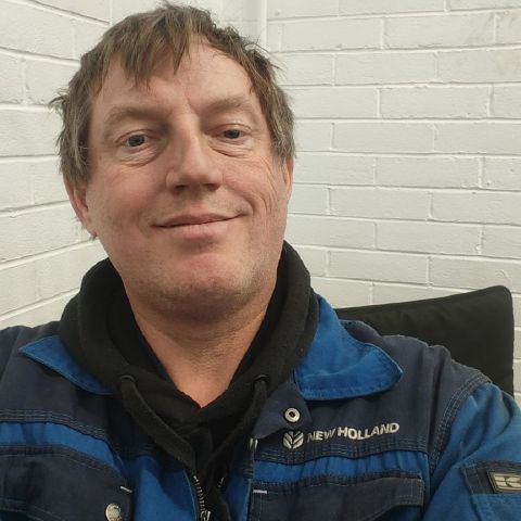 Outdoordean is Single in Ayr, Scotland, 2