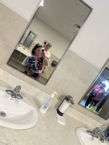Ellahughes21
