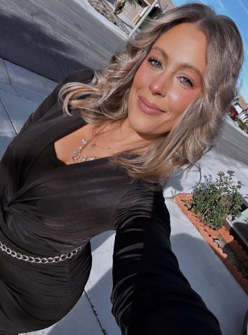 Ann18233