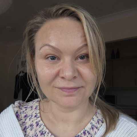 Elze1 is Single in Edinburgh, Scotland, 2