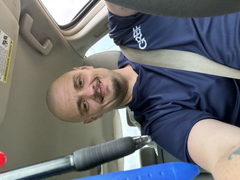 bdixon1122 is Single in GRAYSON, Kentucky, 4