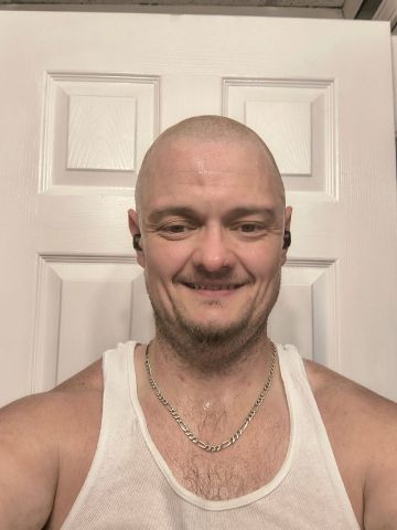 bdixon1122 is Single in GRAYSON, Kentucky, 5