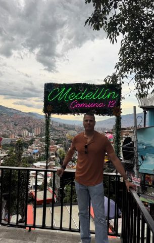 SoyAngel is Single in HOLLYWOOD, Florida, 5