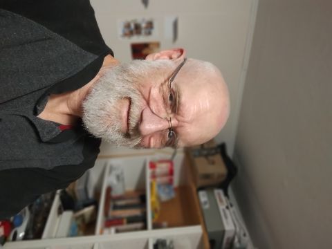 OldManMike is Single in Woodstock, Illinois, 3