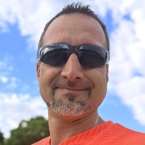 Clowninjj is Single in West Bend, Wisconsin, 3