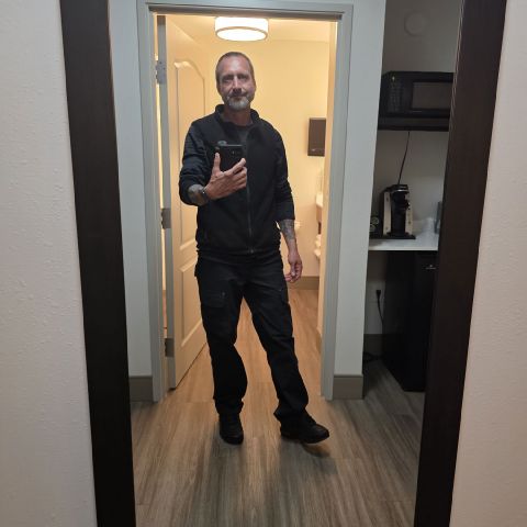 Clowninjj is Single in West Bend, Wisconsin, 6
