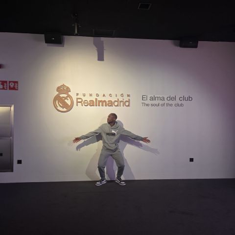 DeeMart