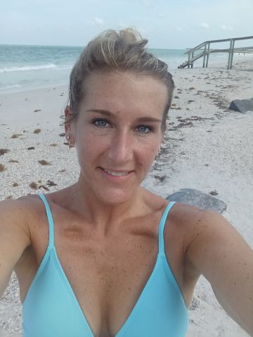 Alicia_39 is Single in Largo, Florida, 3