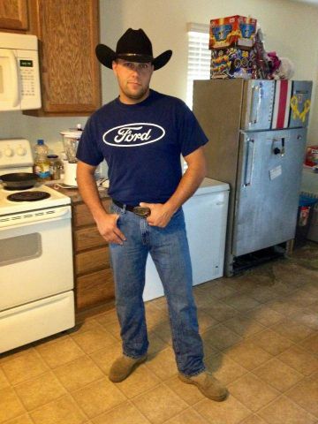 RobinSon665456 is Single in Rockford, Michigan, 2
