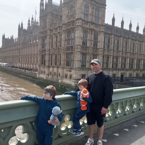 Andi007 is Single in Gravesend, England, 3