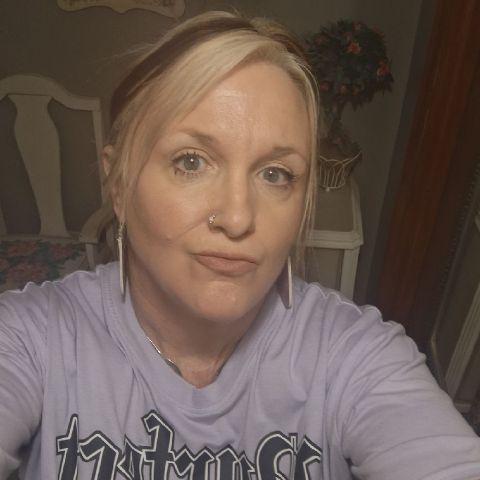 Dawn491976 is Single in Saint Albans, West Virginia, 5