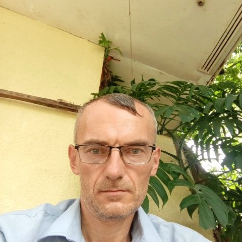 Wiktor8