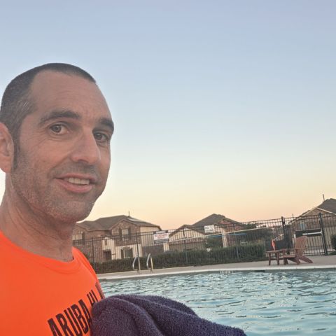 sweeth20 is Single in PFLUGERVILLE, Texas, 3