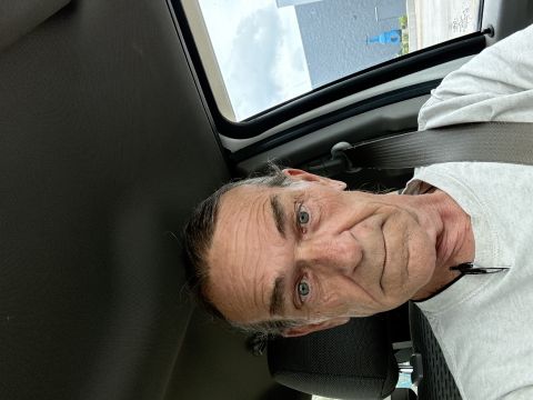 Luckylong is Single in Omaha, Nebraska, 2
