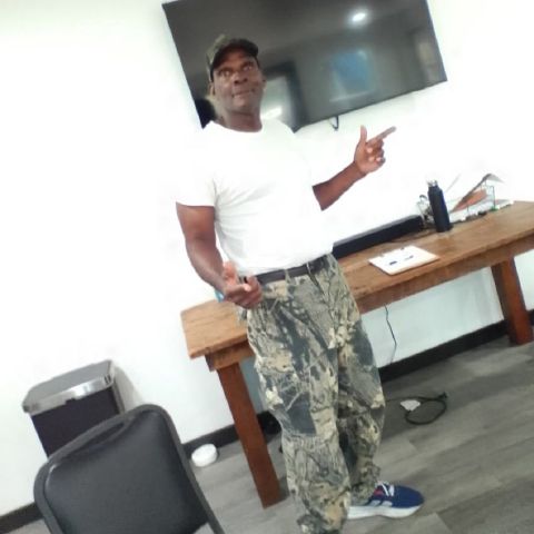 GregStewart64 is Single in Baton Rouge, Louisiana, 6
