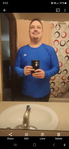 CuteFishinTheOcean is Single in SEATTLE, Washington, 3
