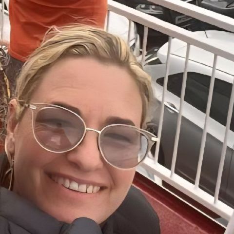 KirstenUys26