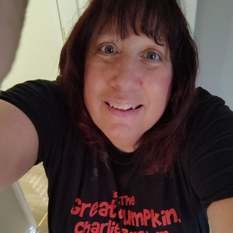 lorizubroski is Single in Lynchburg, Virginia, 5